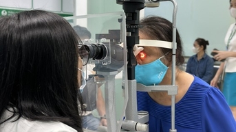 Bệnh đau mắt đỏ đang lây lan nhanh