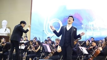 Đại học Quốc gia TPHCM đãi sinh viên chuỗi nhạc ‘quý tộc’