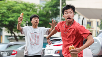 Con trai Vân Dung vào vai “cậu ấm” Chải: Ăn cơm hộp, chạy mưa ở trường quay