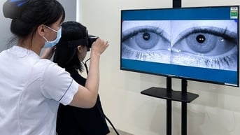 Cứ hoa mắt, chóng mặt, buồn nôn, sau mới phát hiện bị rối loạn tiền đình