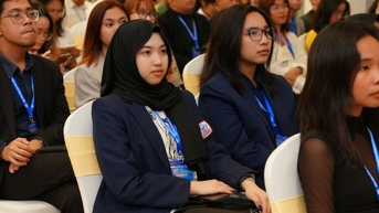 'Thanh niên là người dẫn dắt xã hội vào thế giới số'