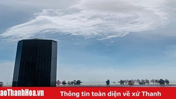 Kỳ thú hình mây cá chép hóa rồng trên đỉnh Núi Bà Đen Tây Ninh