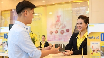 Ngân hàng giảm lãi suất, đồng hành cùng bà con vùng bão lũ ổn định cuộc sống