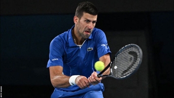 Djokovic vào vòng bốn Australia Mở rộng
