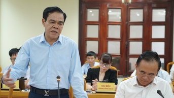 Hà Tĩnh đề nghị Bộ Khoa học & Công nghệ hỗ trợ phát triển kinh tế biển bền vững