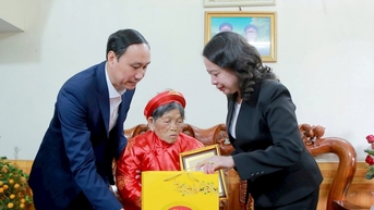 Phó Chủ tịch nước Võ Thị Ánh Xuân thăm, chúc Tết tại Phú Thọ