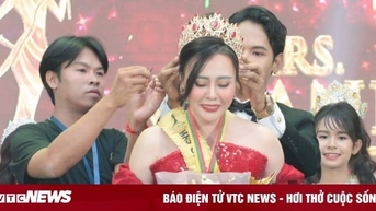 Phan Kim Oanh bật khóc khi được bổ nhiệm thêm một nhiệm kỳ hoa hậu