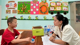 Có một nơi đòi hỏi sự kiên trì, tình yêu thương bền bỉ của giáo viên