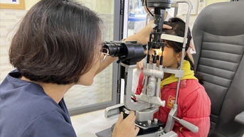 Bùng phát dịch đau mắt đỏ, nguy cơ lây lan cao trong trường học