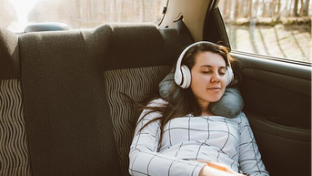 Làm gì để không bị say tàu xe, máy bay?