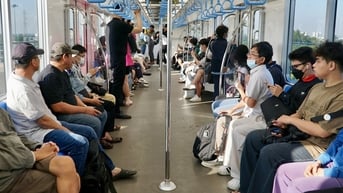 Đi metro và những mẫu câu thông dụng bằng tiếng Anh
