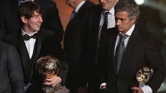 Mourinho: 'Messi có thể dạy tôi về bóng đá'