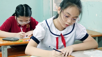 학업 성적과 수상 경력을 '미화'하는 과정을 반복하는 것에 대한 걱정