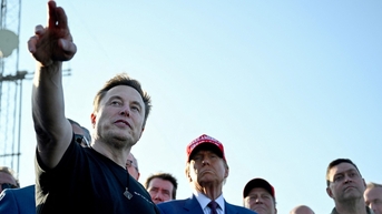 Ông Trump xem SpaceX của tỉ phú Elon Musk phóng phi thuyền Starship