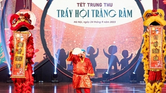 Trẻ em khắp mọi miền Tổ quốc được quan tâm, chăm sóc nhân dịp Tết Trung thu
