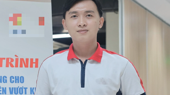 Nam sinh Cà Mau chế tạo 'Ngón tay giả bán tự động' nhận học bổng