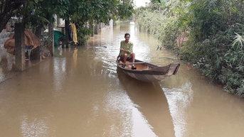 Lũ về trong đêm, hạ du sông Bồ ngập nửa mét