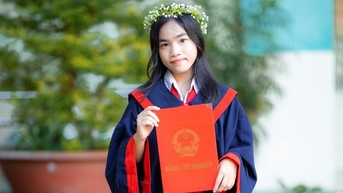 Cách học 'tái ghi nhớ' giúp nữ sinh TP.HCM thành thủ khoa thi lớp 10