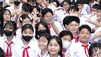 TP.HCM quyết liệt chống lạm thu năm học mới