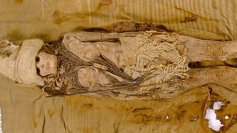Trung Quốc phát hiện pho mát lâu đời nhất thế giới được chôn cùng xác ướp
