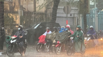 Nam Bộ sắp bước vào đợt mưa trái mùa kéo dài ngày
