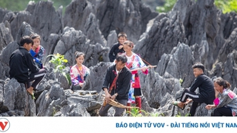 រក្សាបទភ្លេងខ្លុយម៉ុងនៅលើខ្ពង់រាបថ្ម Tua Chua