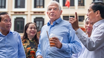 អនុប្រធានគណៈកម្មការអឺរ៉ុបរីករាយជាមួយកាហ្វេវៀតណាម និងភេសជ្ជៈស្រស់ស្រាយ