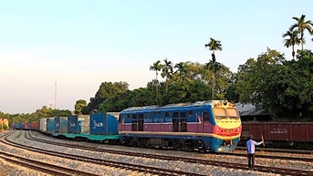 រៀបចំផែនការផ្លូវរថភ្លើងឆ្លងកាត់ខេត្តភាគខាងជើងចំនួន 10