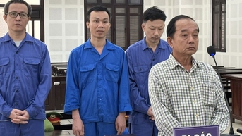43-05D 자동차 검사 회사의 사장과 뇌물 브로커가 형을 선고받았습니다.