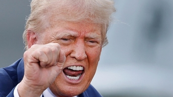 Ông Trump dọa bỏ tranh luận với bà Harris