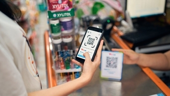 Sắp kết nối thanh toán mã QR xuyên biên giới với Trung Quốc