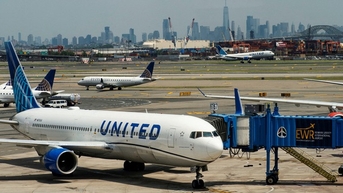 United Airlines sẽ cung cấp wifi miễn phí trên máy bay