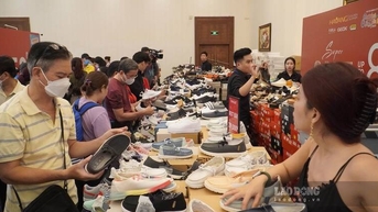Người dân được mua hàng hiệu giảm giá lớn nhất trước đến nay