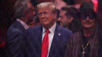 Ông Trump tận dụng cơ hội ông Biden ân xá cho con trai?