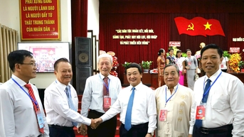 Phấn đấu không còn hộ nghèo trong đồng bào dân tộc thiểu số