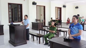 Chồng mua ma túy về cho vợ bán, cả 2 cùng lãnh án
