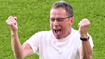 Ngày HLV Rangnick được đánh giá lại!