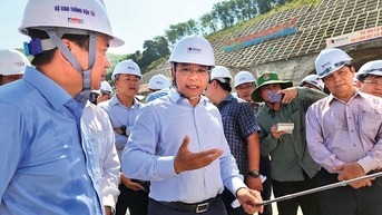 Chuyến kiểm tra thực địa và 3 thông điệp của Bộ trưởng