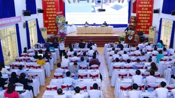 អ្នកវិនិយោគជាច្រើនបានចូលរួម សមាជបានចាប់ផ្តើមនៅម៉ោង 8:30