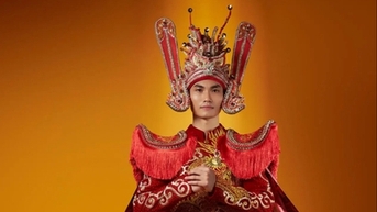 Á vương Thiện Khá mang trống đồng Ngọc Lũ lên đấu trường “Mister Cosmopolitan 2023 | Phụ nữ