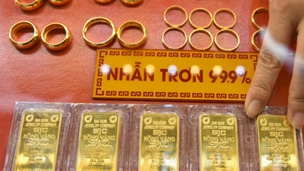 Giá vàng nhẫn tăng 200.000 đồng sau 30 phút, kỷ lục mới 88,3 triệu đồng/lượng