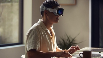 Apple Vision Pro sẽ không có ứng dụng YouTube và Netflix