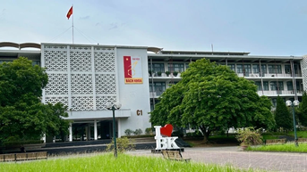 하노이 과학기술대학교에 학생들의 식사 품질 보장을 위한 방향 강화 요청