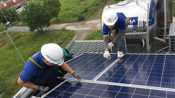 Nới giới hạn công suất và được bán lên điện lưới: “Tiếp sức” cho điện mặt trời mái nhà