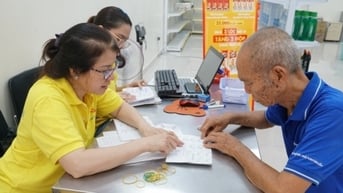 TP.HCM trong một ngày chi trả lương hưu mới cho 203.695 người
