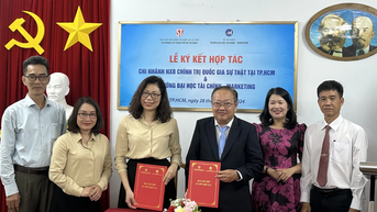 Chi nhánh NXB Chính trị Quốc gia Sự thật tại TPHCM ký kết hợp tác với Trường ĐH Tài chính - Marketing
