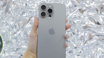 Sau một tháng mở bán, ở đâu bán iPhone 15 Pro Max rẻ nhất?