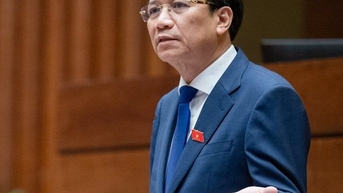 “Có lao động sáng làm cho ông chủ này nhưng tối làm cho ông chủ khác”
