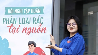 យុវជន Bac Giang បានទទួលការបណ្តុះបណ្តាលយ៉ាងស្វាហាប់ក្នុងការចាត់ថ្នាក់កាកសំណល់តាមប្រភព