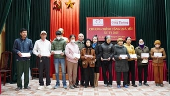 Báo Công Thương cùng Tập đoàn Vingroup trao quà tặng hộ nghèo tại Thái Bình
